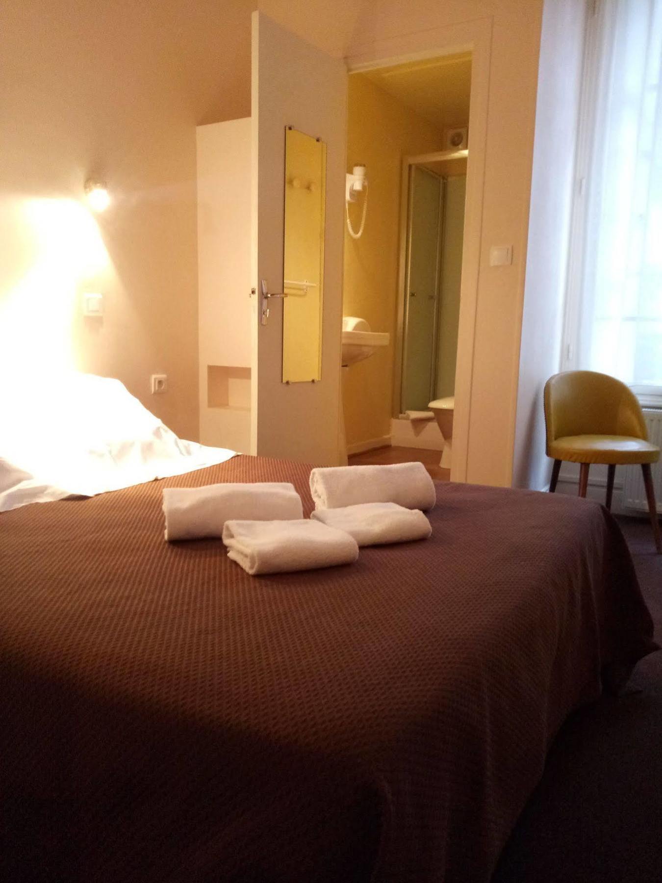 Hotel Moderne ヴィシー エクステリア 写真